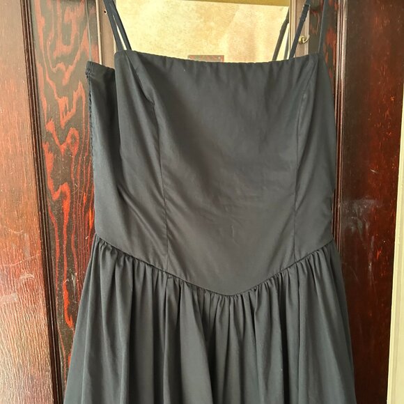 Abercrombie & Fitch Black Bubble Hem Midi Dress - Picture 3 of 6